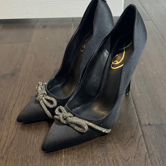 Sam Edelman Shoes - Sam Edelman Black Heels with Silver Bows